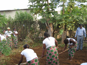 Agricultural training for women, Chingwere, Zambia